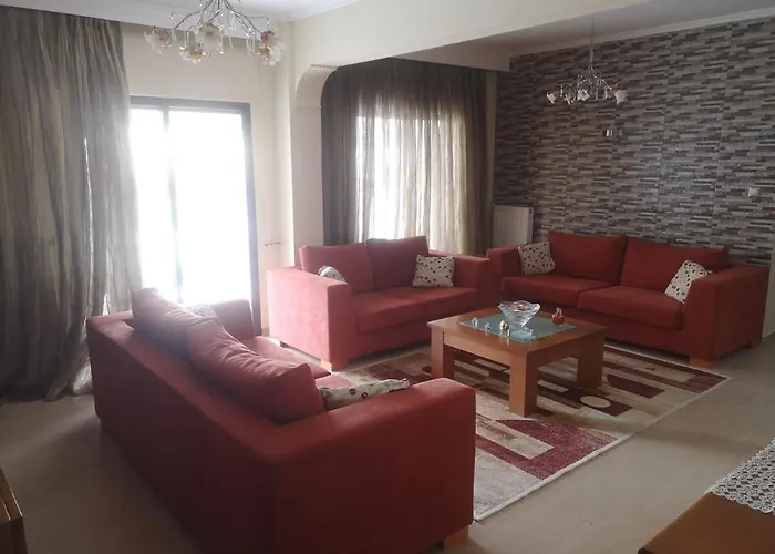 Comfortable Apartment In Kato Toumpa